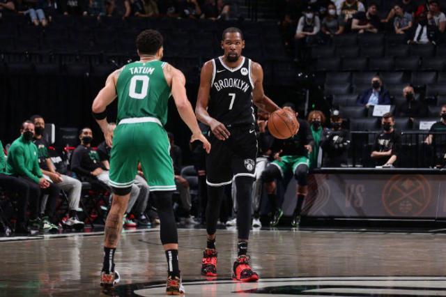 b体育-季后赛首胜纳什苦瓜脸 纯天赋碾压篮网赢得不漂亮